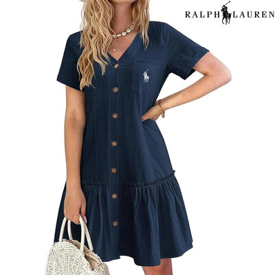 Robe féminine boutonnée – Fluidité et raffinement estival