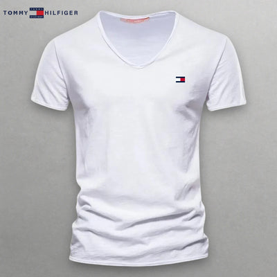 T-shirt fin col V homme – Sobriété et confort ultim