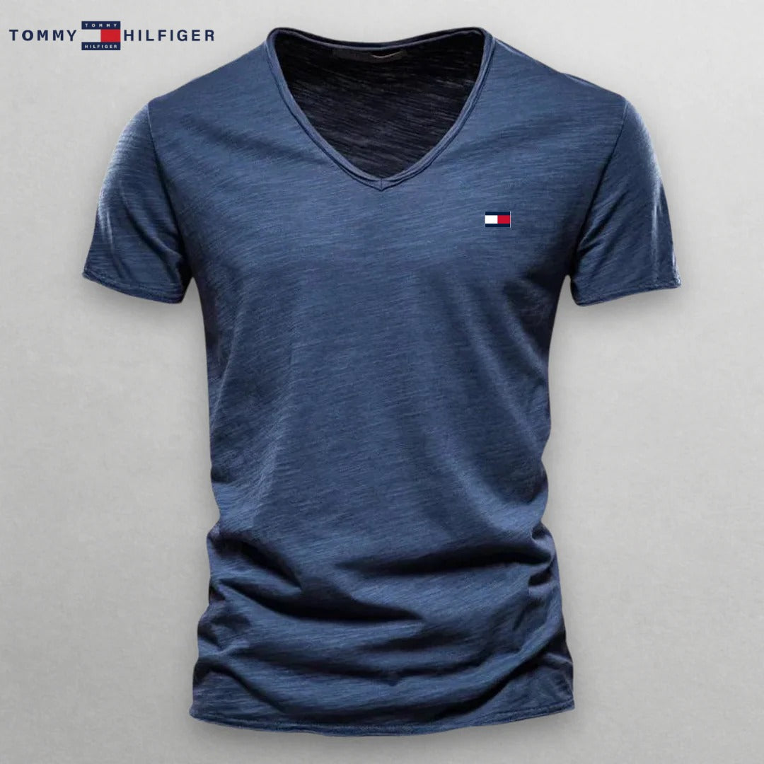 T-shirt fin col V homme – Sobriété et confort ultim