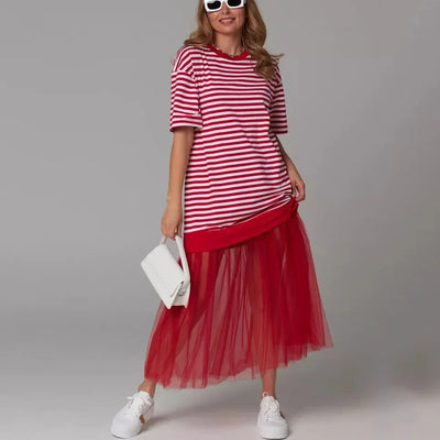 Robe t-shirt en coton pour femmes avec jupe patchwork.